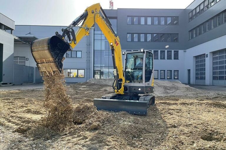 Мини экскаватор Wacker Neuson ET58. ТРАКПРОКАТ- аренда строительной техники. Компания ТРАКПРОКАТ  осуществляет продажу, аренду и сервис строительной техники ведущих мировых производителей в Москве. Мы предоставляем в аренду наиболее востребованные модели строительной техники.
