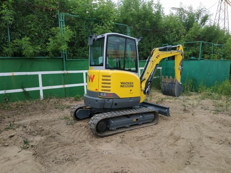 Мини экскаватор Wacker Neuson EZ26