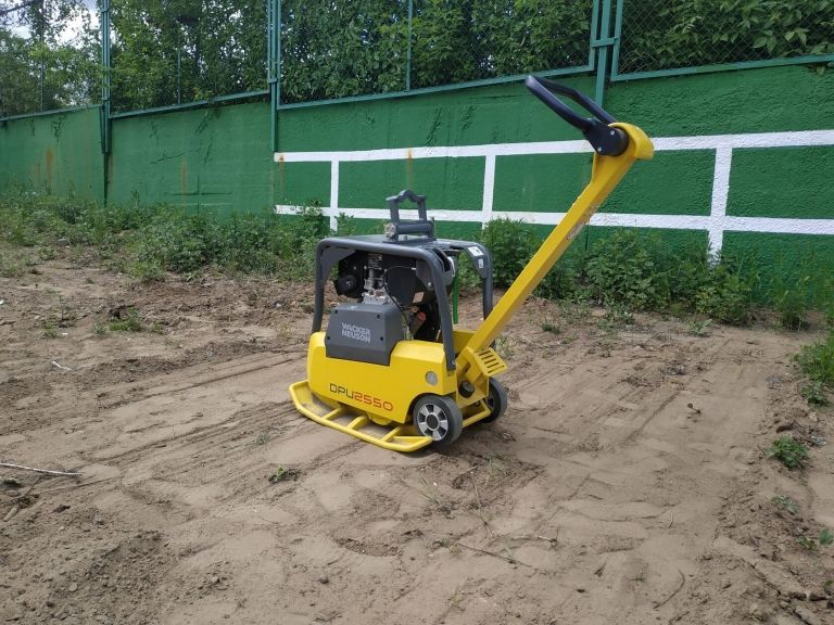 Виброплита дизельная реверсивная DPU2550